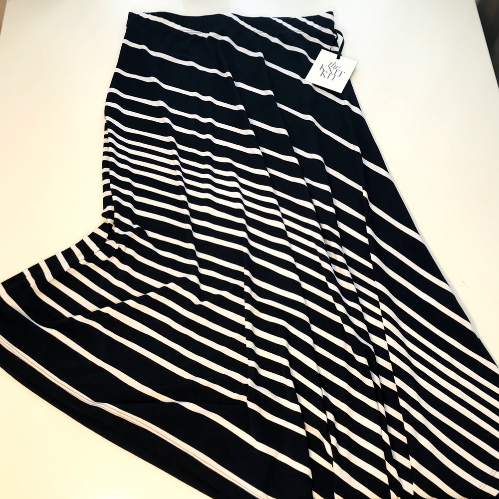 Navy/White Asymmetrical Skirt